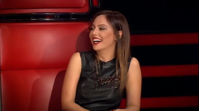 Ebru Gündeş'ten gazetecilere ilginç mesaj Ebru Gündeş'ten gazetecilere ilginç mesaj