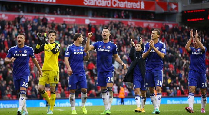 Chelsea arayı açıyor! Mourinho, Anfield'ı bir kez daha yıktı Chelsea arayı açıyor! Mourinho, Anfield'ı bir kez daha yıktı