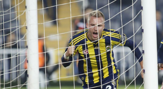 Kadlec ikinci kez kendi kalesine gol attı Kadlec ikinci kez kendi kalesine gol attı