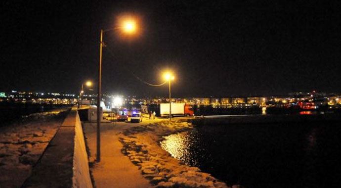 Silivri&#039;de tekne alabora oldu! 1 kişi kayıp!