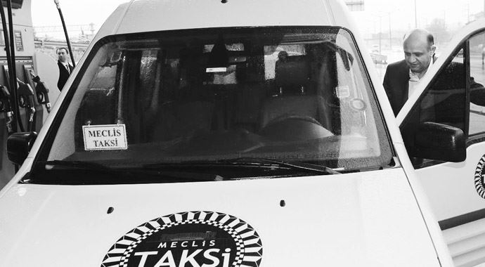 Bakan Işık: Yerli otomobille 3 TL&#039;ye 100 kilometre gidilecek