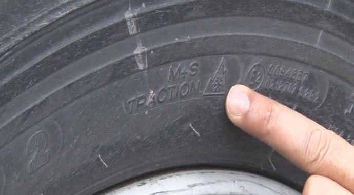 Trafik ekiplerinden kış lastiği denetimi Trafik ekiplerinden kış lastiği denetimi