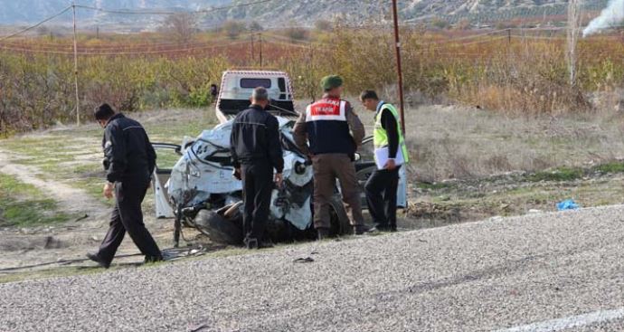 Trafik kazasında ölen uzman çavuşun cenazesi memleketine gönderildi Trafik kazasında ölen uzman çavuşun cenazesi memleketine gönderildi
