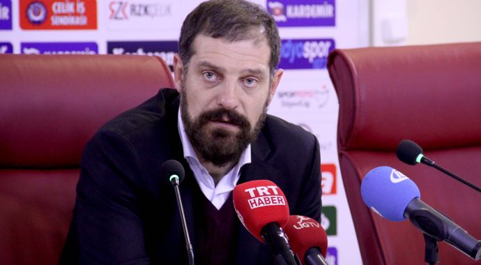 Slaven Bilic savunmadan şikayetçi