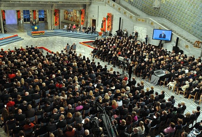 Malala Nobel Barış Ödülü'ne kavuştu Malala Nobel Barış Ödülü'ne kavuştu