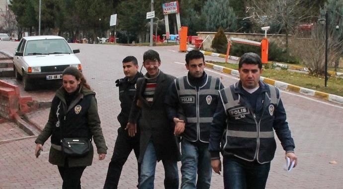Elazığ'daki uyuşturucu operasyonunda 37 adliyeye sevk edildi Elazığ'daki uyuşturucu operasyonunda 37 adliyeye sevk edildi