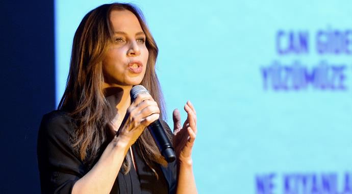 Sertab Erener, o ismin şarkısını seslendirdi