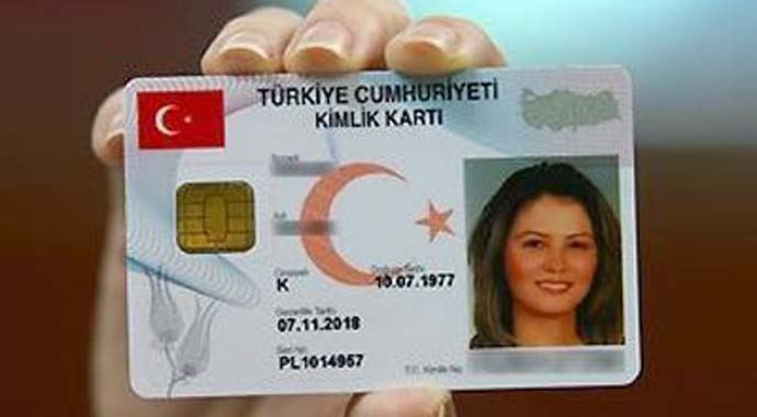 Yeni kimlikler en çok onların yüzünü güldürdü