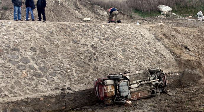 Erzincan'da kaza: 1 ölü, 4 yaralı 