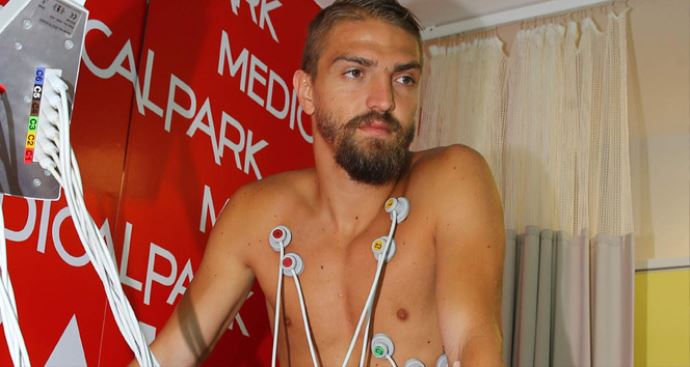 Caner Erkin restoranda rahatsızlandı