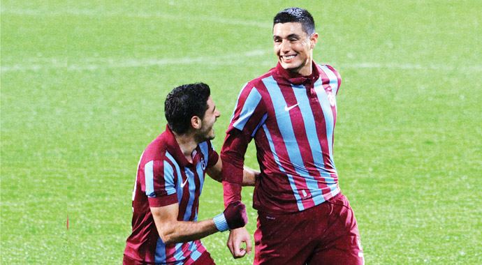 Trabzonspor, Gençlerbirliği'ni Praguaylı golcüsüyle geçti Trabzonspor, Gençlerbirliği'ni Praguaylı golcüsüyle geçti