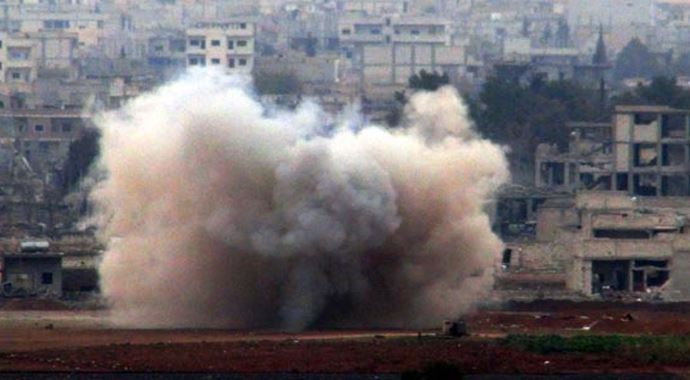 Suruç'ta operasyon, Türk bayrağı yerine asıldı Suruç'ta operasyon, Türk bayrağı yerine asıldı