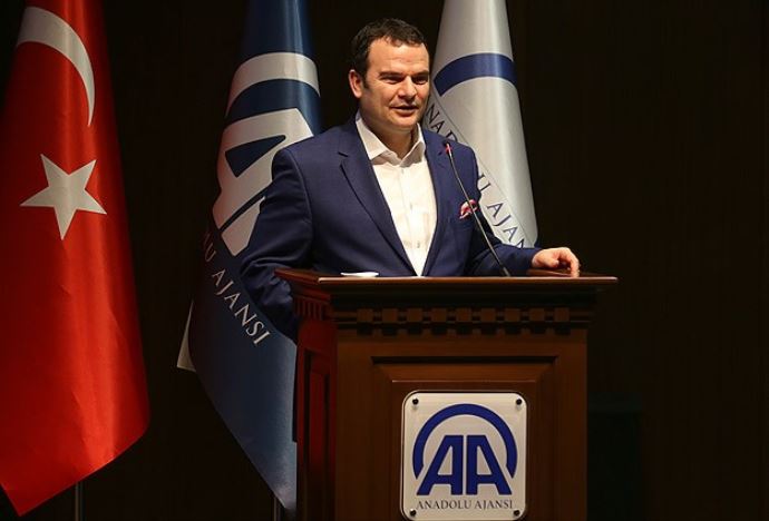 Kemal Öztürk Anadolu Ajansı çalışanlarına veda etti Kemal Öztürk Anadolu Ajansı çalışanlarına veda etti