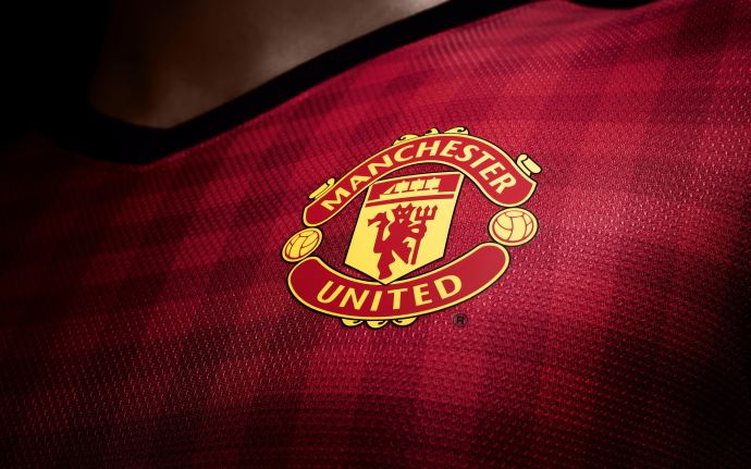 Manchester United defansa takviye düşünüyor Manchester United defansa takviye düşünüyor