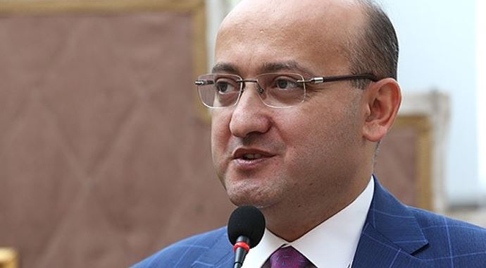 Akdoğan'dan Öztürk'e teşekkür Akdoğan'dan Öztürk'e teşekkür