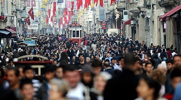Nüfusun yarısı 30 yaşın altında