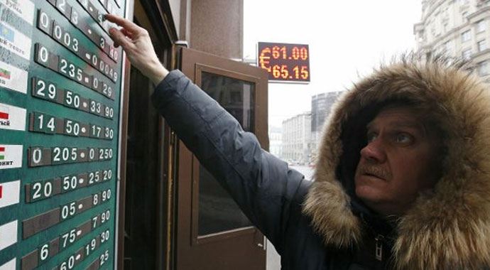 Rusya'da Ekonomi 2015'de durgunluğa girebilir Rusya'da Ekonomi 2015'de durgunluğa girebilir