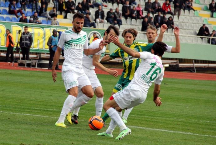 Giresunspor-Şanlıurfaspor maçında eşitlik sağlandı