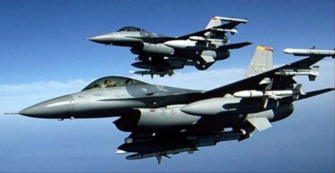 Ege'de Türk jetlerine taciz Ege'de Türk jetlerine taciz