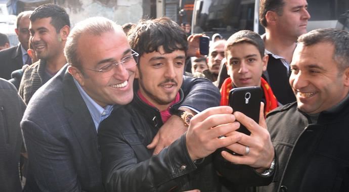 Abdurrahim Albayrak'a sevgi seli Abdurrahim Albayrak'a sevgi seli