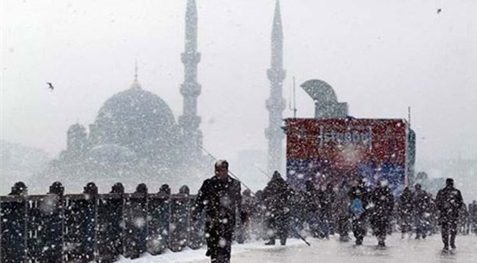 İstanbul'a kar erken geliyor! İşte günü ve saati İstanbul'a kar erken geliyor! İşte günü ve saati