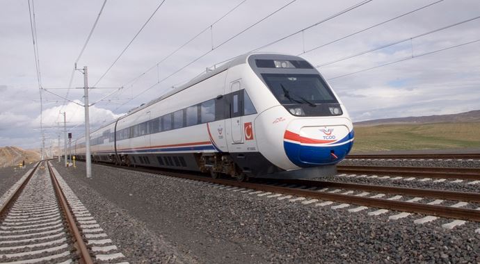 Hızlı tren sınırları aşıyor Hızlı tren sınırları aşıyor