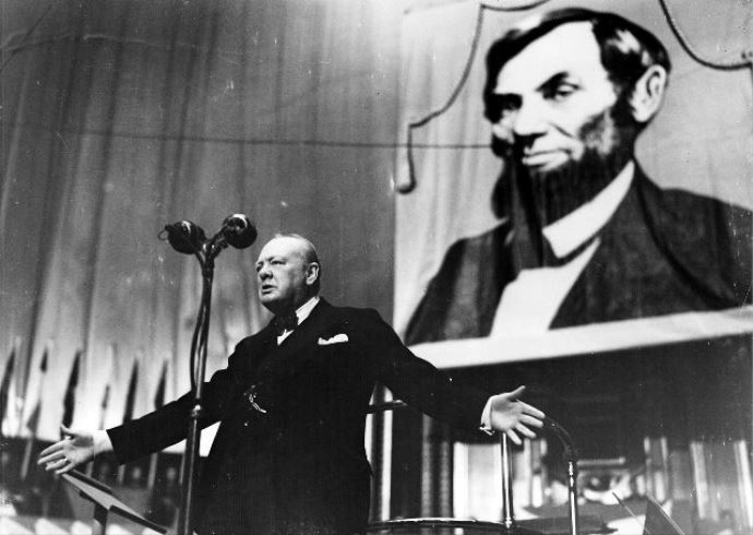 Churchill'in İslamiyete ilgisi ailesini endişelendirmiş Churchill'in İslamiyete ilgisi ailesini endişelendirmiş
