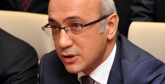 Bakan Elvan'dan feribot yangını ve batan gemi açıklaması Bakan Elvan'dan feribot yangını ve batan gemi açıklaması