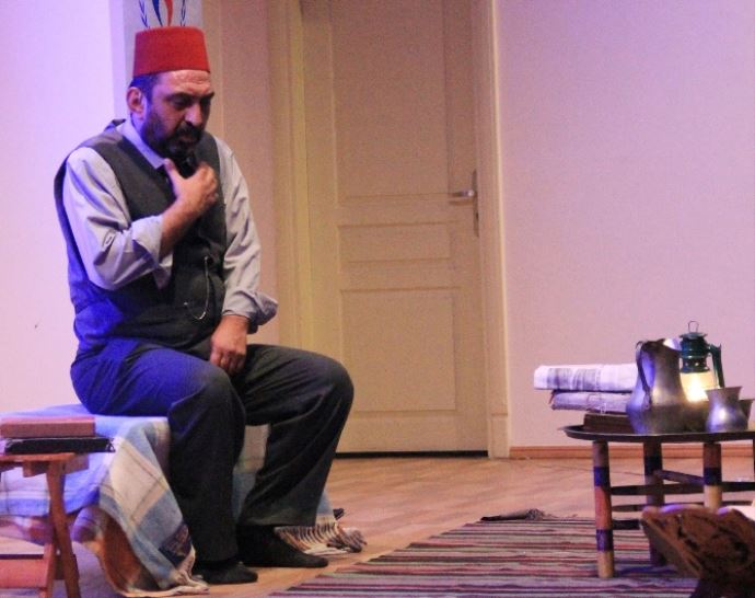 Ahmet Yenilmez &#039;Mehmet Akif Ersoy&#039; karakteriyle hayran bıraktı