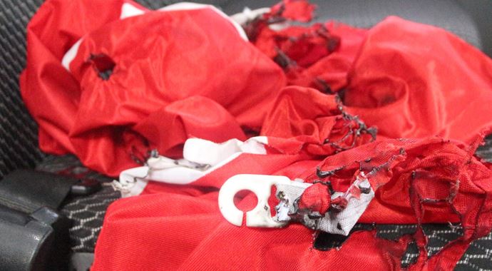 Şanlıurfa'da Türk bayrağını yaktılar Şanlıurfa'da Türk bayrağını yaktılar