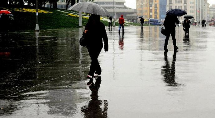Meteoroloji'den o bölgeler için çok kuvvetli fırtına uyarısı! Meteoroloji'den o bölgeler için çok kuvvetli fırtına uyarısı!