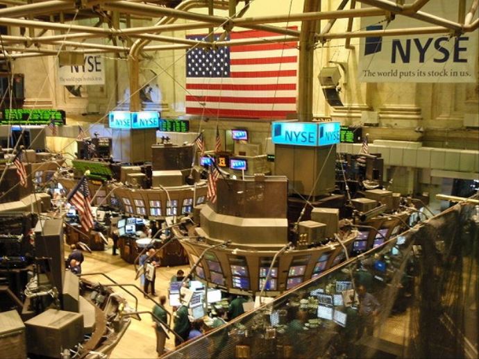 New York borsası haftaya sınırlı düşüşle başladı New York borsası haftaya sınırlı düşüşle başladı