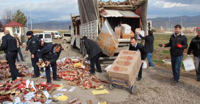 Polis taşı taşı bitiremedi Polis taşı taşı bitiremedi