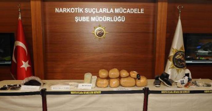 İstanbul'da milyon dolarlık uyuşturucu operasyonu İstanbul'da milyon dolarlık uyuşturucu operasyonu