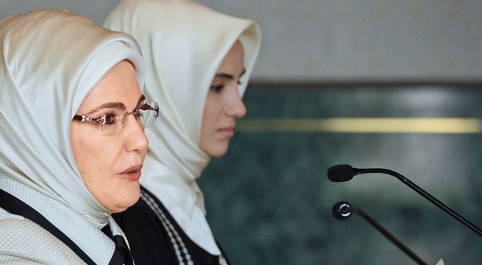 Emine Erdoğan: Aile kurumu gittikçe yara alıyor