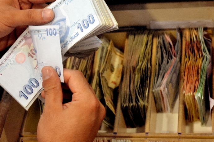 Yeni asgari ücret ne kadar olacak? Kritik toplantı bugün Yeni asgari ücret ne kadar olacak? Kritik toplantı bugün