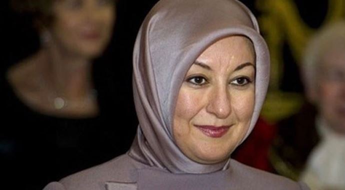Hayrunnisa Gül'den sürpriz karar Hayrunnisa Gül'den sürpriz karar