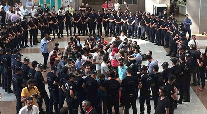 Paralel polisin 'ters ifade' oyunu Paralel polisin 'ters ifade' oyunu