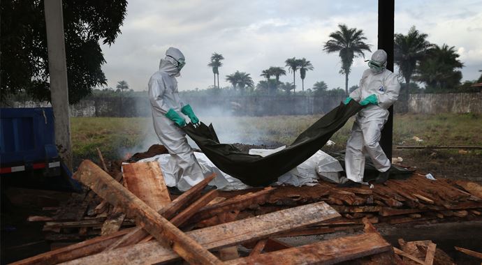 Bomba iddia: Ebola'yı ABD geliştirdi Bomba iddia: Ebola'yı ABD geliştirdi