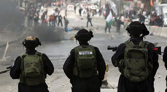 İsrail polisi bir Filistinliyi yaraladı