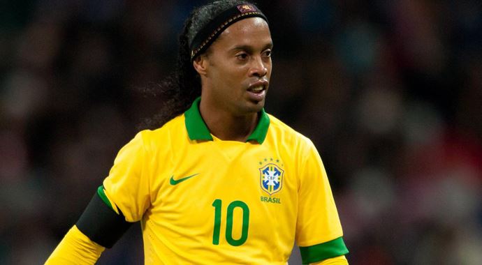 Ronaldinho'nun "Altın Top" tercihi Messi Ronaldinho'nun "Altın Top" tercihi Messi