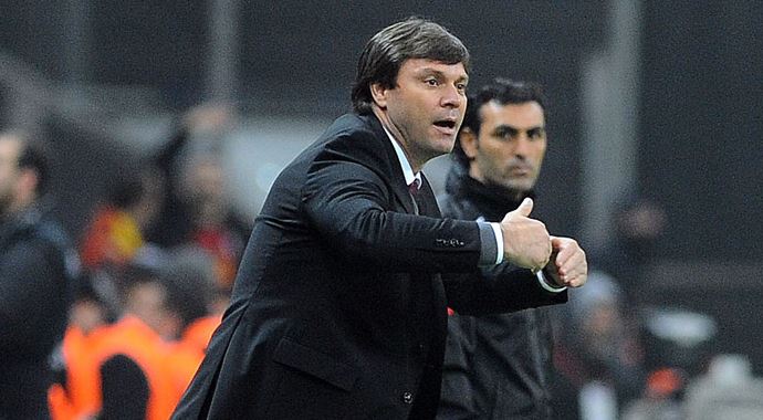 Sağlam&#039;dan Galatasaray&#039;a tebrik