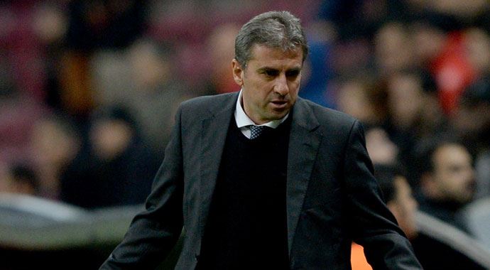 Hamzaoğlu&#039;ndan Akhisar Belediyespor&#039;a, &#039;Rahat olun&#039;