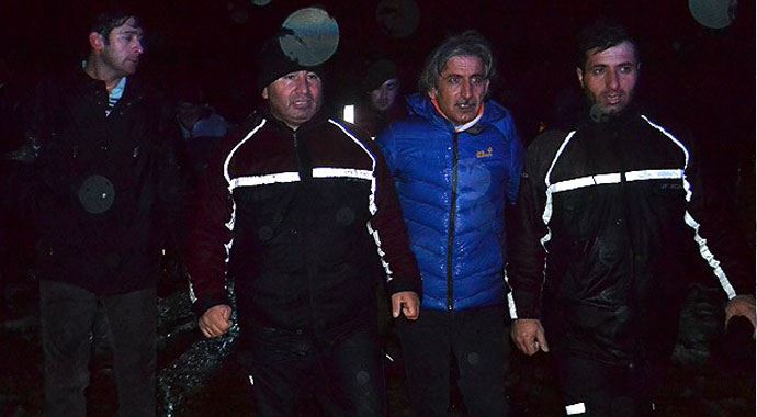 Kayıp elektrikçiler donmak üzereyken bulundu Kayıp elektrikçiler donmak üzereyken bulundu