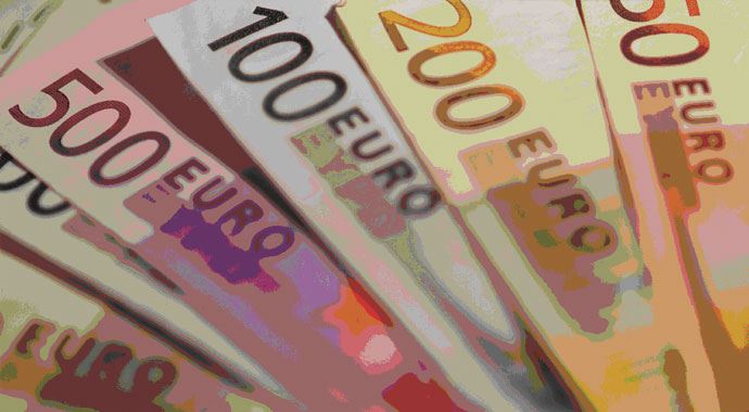 Euro 2 yılın en düşük seviyesinde Euro 2 yılın en düşük seviyesinde