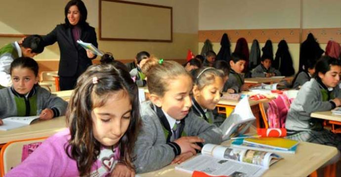 İlkokul 1. sınıflarına da din kültürü dersi konulsun