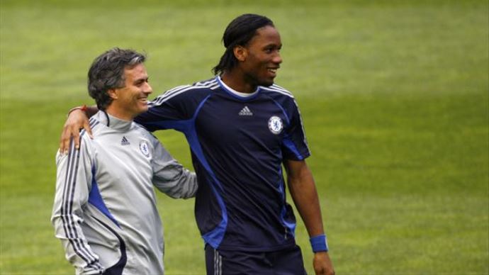 Mourinho'dan Drogba'ya kariyer planlaması Mourinho'dan Drogba'ya kariyer planlaması