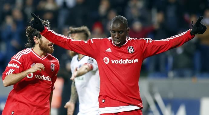 Beşiktaş&#039;ta yeni moda Demba Ba