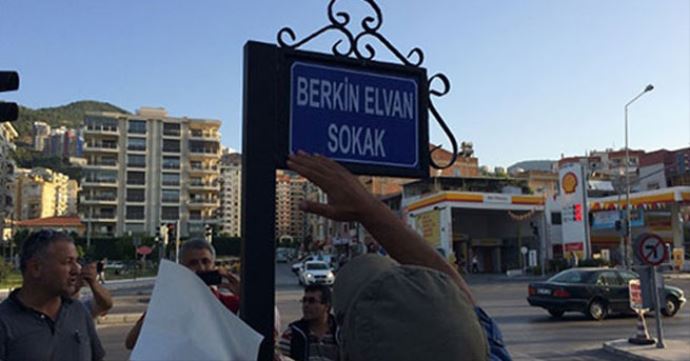 Yavuz Bingöl&#039;ün adı o sokaktan kaldırıldı