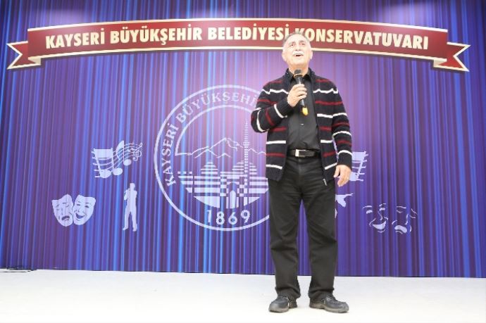 Müsteşar Kemal&#039;den oyunculuk tüyoları